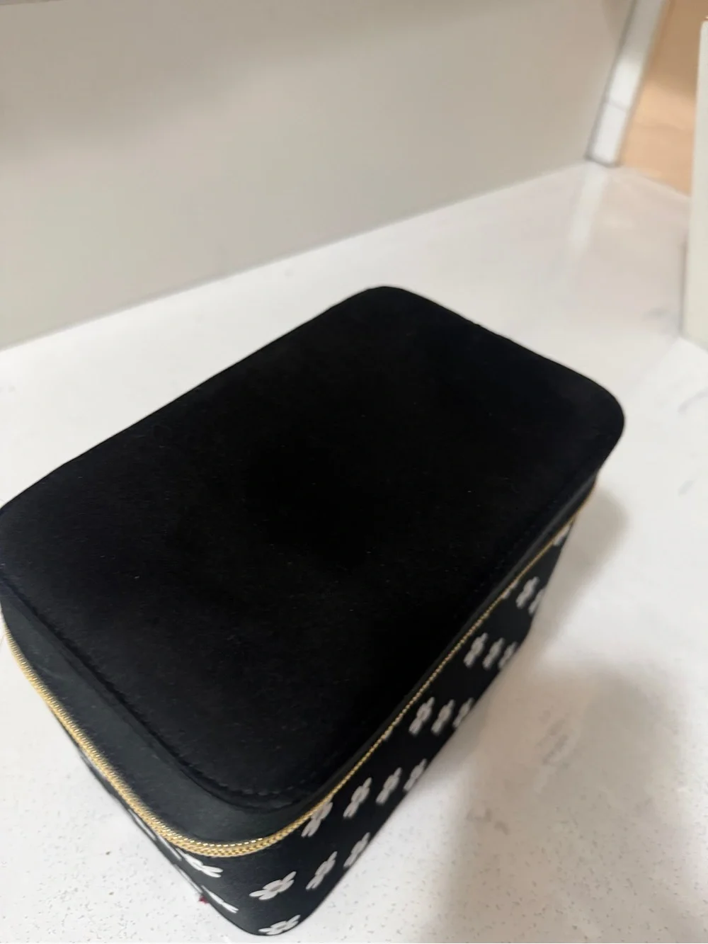 Marc Jacobs Black Daisy Makeup Train Case with Gold Zipper